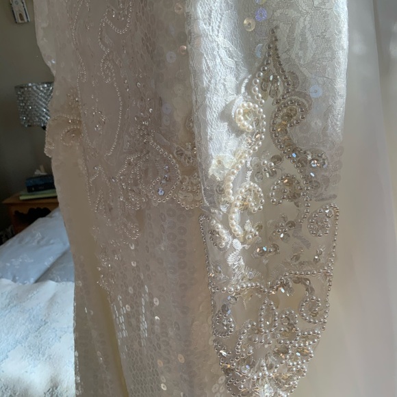 Wedding Dress - Picture 8 of 8